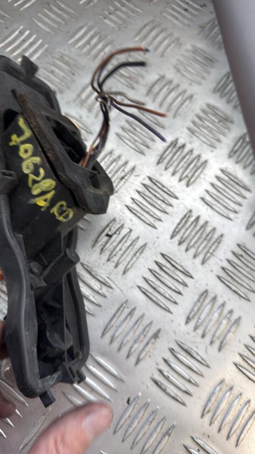 Platine feu arriere droit RENAULT SCENIC 2 PHASE 1 Diesel - Image 1