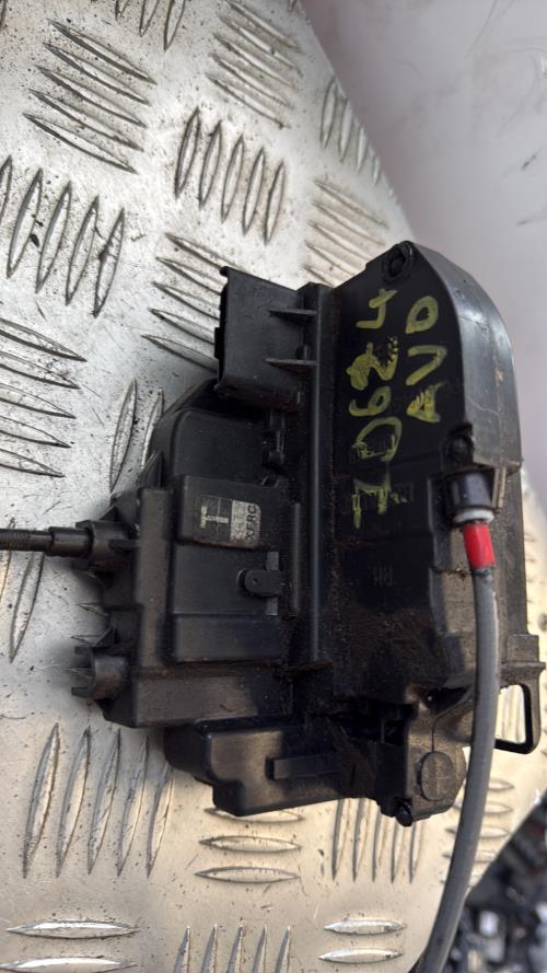 Serrure avant droit NISSAN NOTE 1 PHASE 2 Diesel - Image 2