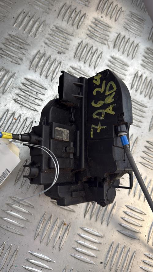 Serrure arriere droit NISSAN NOTE 1 PHASE 2 Diesel - Image 3