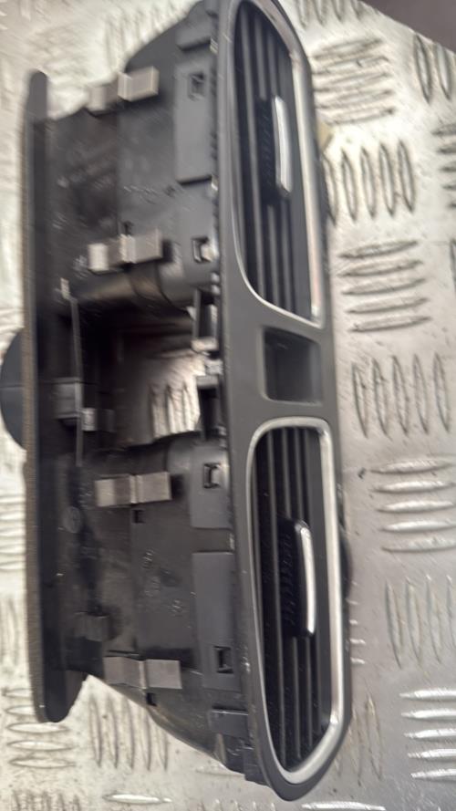 Aerateur tableau de bord VOLKSWAGEN GOLF 6 Diesel - Image 3