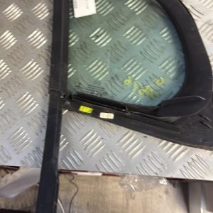 Custode avant gauche (porte) CITROEN C3 2 PHASE 1 Diesel - Image 1