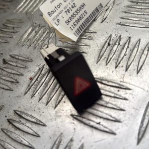 Bouton de warning VOLKSWAGEN GOLF 6 Diesel - Image 1