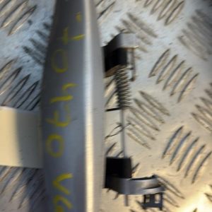 Poignee porte avant gauche DACIA SANDERO 1 Essence - Image 1