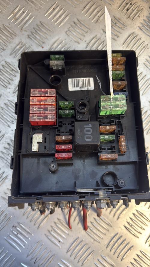 Porte fusible AUDI A3 2 PHASE 1 Diesel - Image 1