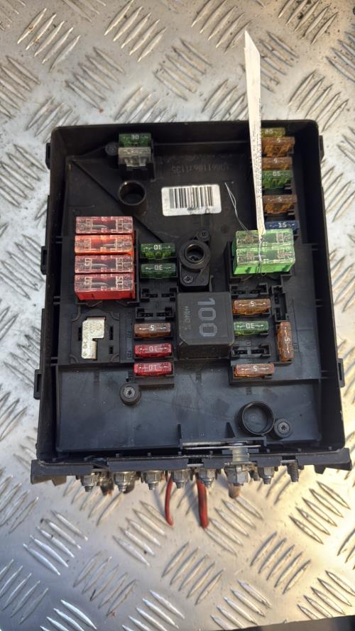 Porte fusible AUDI A3 2 PHASE 1 Diesel - Image 2