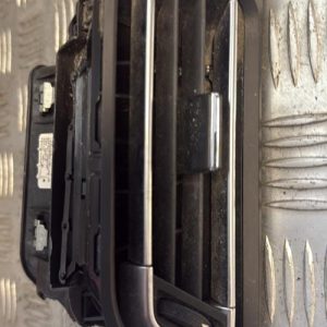 Aerateur tableau de bord avant droit PEUGEOT 308 2 PHASE 2 Diesel - Image 1