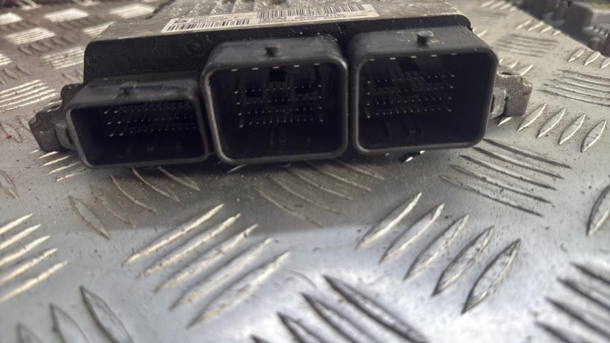 Calculateur moteur CITROEN C4 GRAND PICASSO 2 PHASE 1 Diesel - Image 4