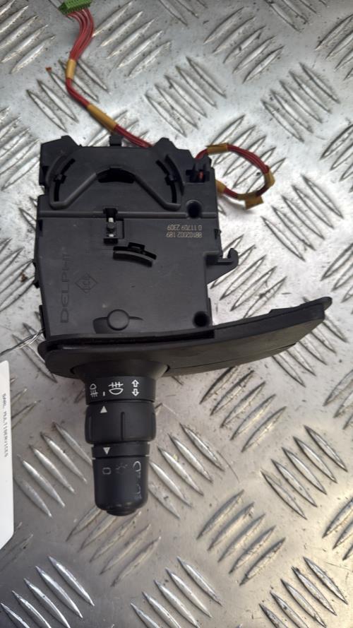 Commodo phare RENAULT CLIO 3 PHASE 2 Essence - Image 4