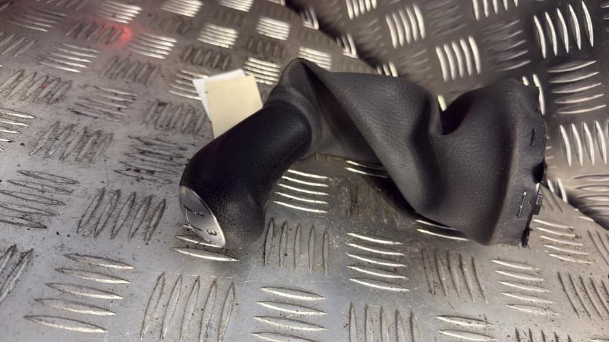 Pommeau de vitesses DACIA SANDERO 1 Essence - Image 3