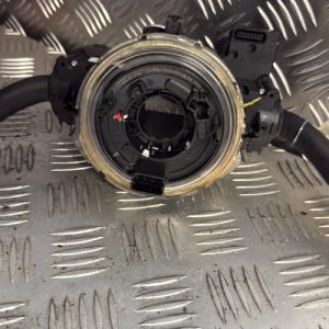 Com (Bloc Contacteur Tournant+Commodo Essuie Glace+Commodo Phare) AUDI A4 2 PHASE 2 Diesel - Image 1