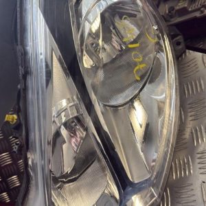 Optique avant principal gauche (feux)(phare) CITROEN C3 2 PHASE 2 Essence - Image 1