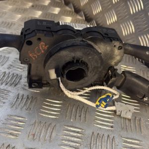 Com (Bloc Contacteur Tournant+Commodo Essuie Glace+Commodo Phare) PEUGEOT EXPERT 2 Diesel - Image 1