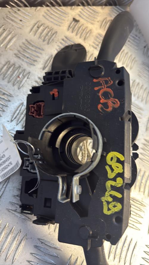 Com (Bloc Contacteur Tournant+Commodo Essuie Glace+Commodo Phare) PEUGEOT EXPERT 2 Diesel - Image 4