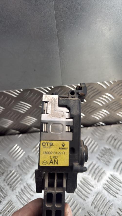 Pedale d'accelerateur DACIA LODGY PHASE 1 Diesel - Image 3