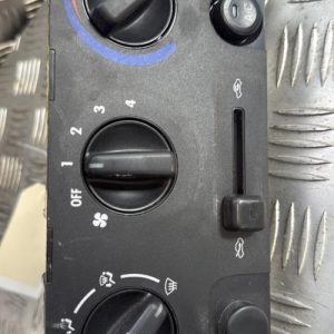 Commande chauffage DAIHATSU SIRION 1 Essence - Image 1