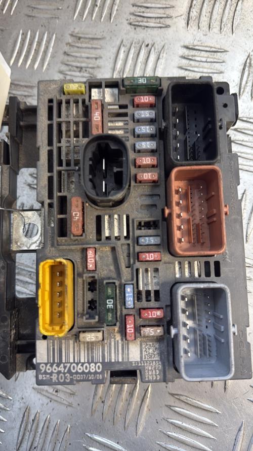 Boitier servitude moteur (BSM) PEUGEOT EXPERT 2 Diesel - Image 1