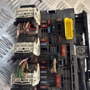 Boitier servitude moteur (BSM) PEUGEOT 308 1 PHASE 2 Diesel - Image 1