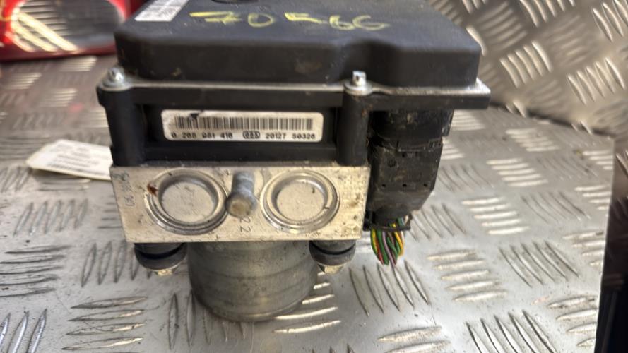 Bloc ABS (freins anti-blocage) CITROEN C5 2 BREAK Diesel - Image 2