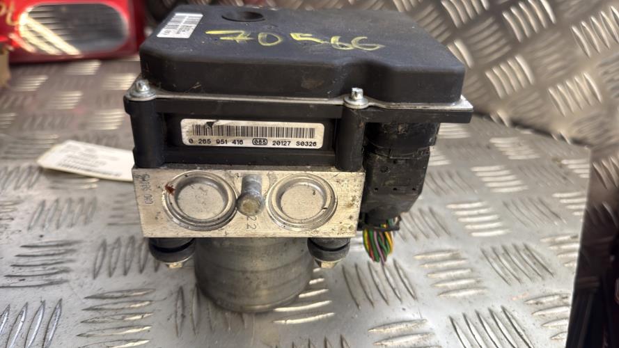 Bloc ABS (freins anti-blocage) CITROEN C5 2 BREAK Diesel - Image 3