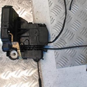 Serrure avant gauche MERCEDES CLASSE C 203 PHASE 1 Diesel - Image 1