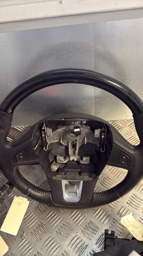 Volant RENAULT LATITUDE Diesel - Image 3