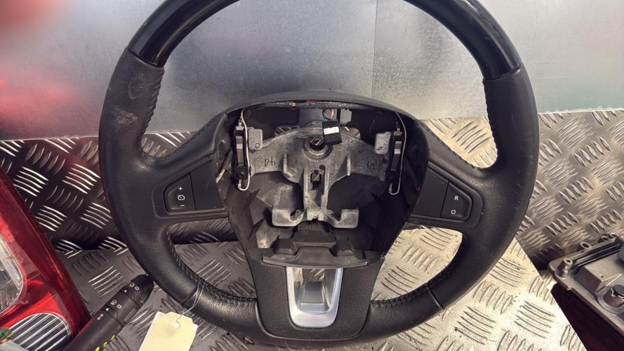 Volant RENAULT LATITUDE Diesel - Image 4