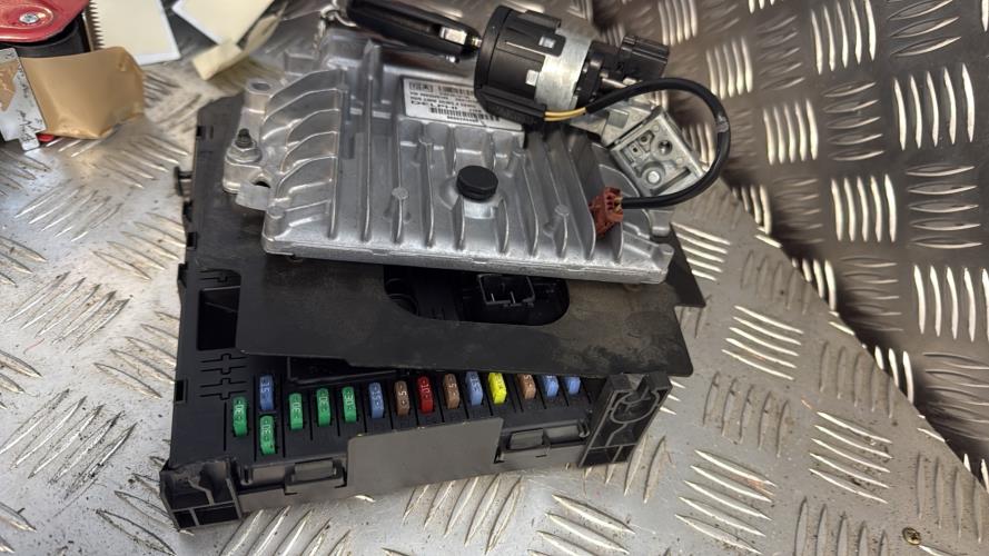 Kit de demarrage PEUGEOT 308 1 PHASE 1 CABRIOLET Diesel - Image 3