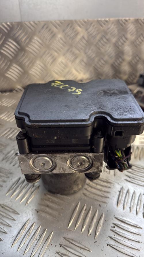 Bloc ABS (freins anti-blocage) OPEL VIVARO 3 PHASE 1 Diesel - Image 1
