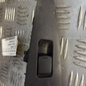 Interrupteur de leve vitre arriere gauche NISSAN NOTE 1 PHASE 2 Diesel - Image 1