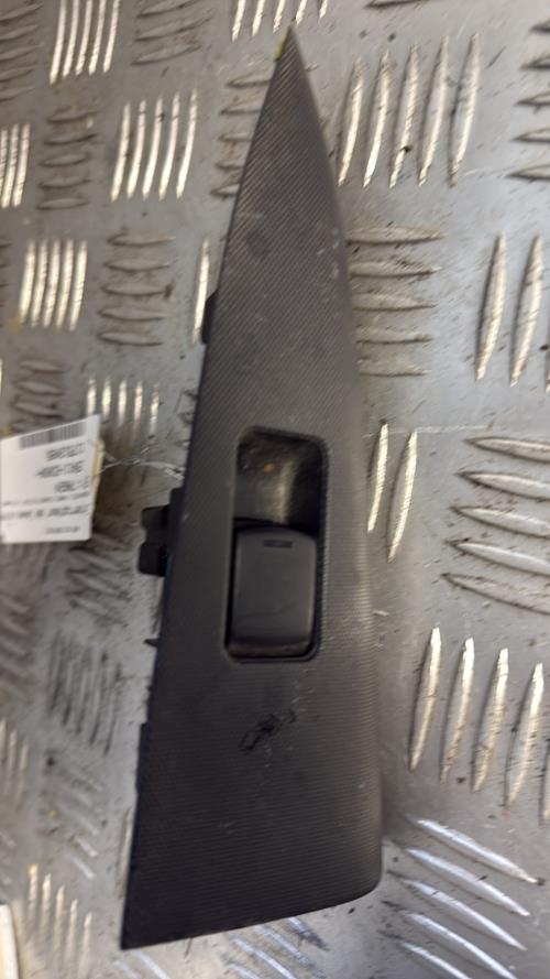 Interrupteur de leve vitre arriere gauche NISSAN NOTE 1 PHASE 2 Diesel - Image 3