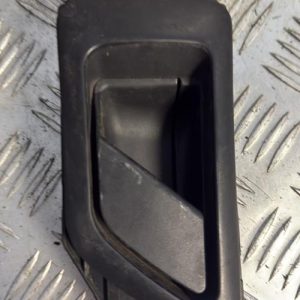 Poignee interieur avant gauche PEUGEOT PARTNER 1 PHASE 2 Essence - Image 1