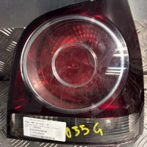 Feu arriere principal droit (feux) VOLKSWAGEN POLO 4 PHASE 2 Diesel - Image 1