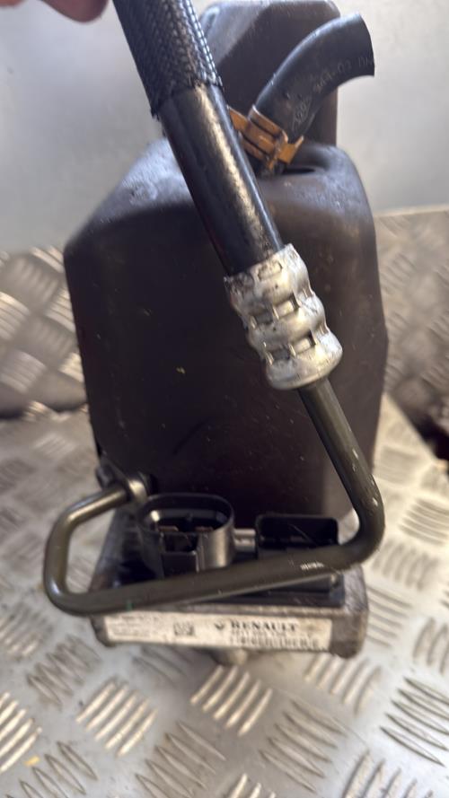 Pompe de direction RENAULT LAGUNA 3 PHASE 3 BREAK Diesel - Image 1