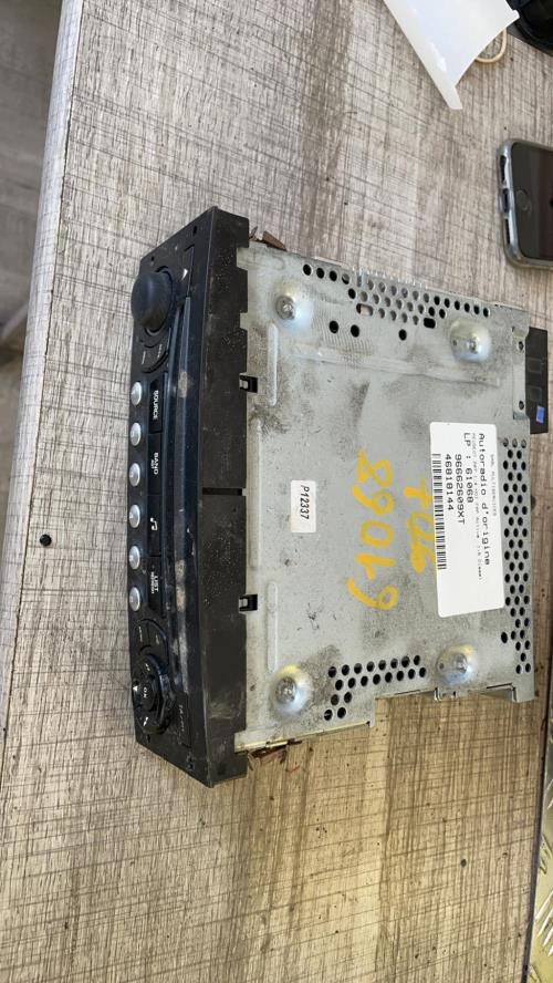 Autoradio d'origine PEUGEOT 207 PHASE 2 Diesel - Image 1