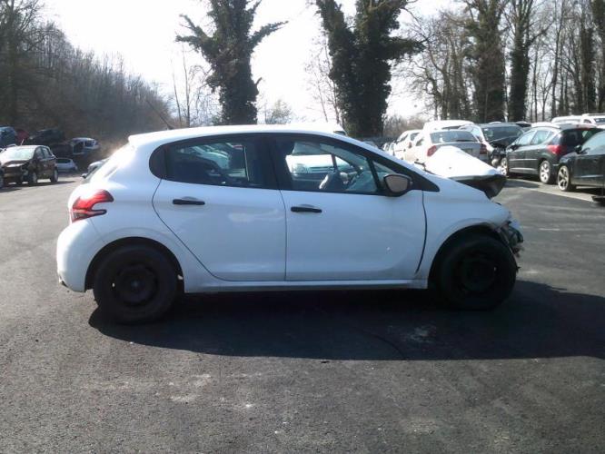 Autoradio d'origine PEUGEOT 208 1 PHASE 2 Diesel - Image 7