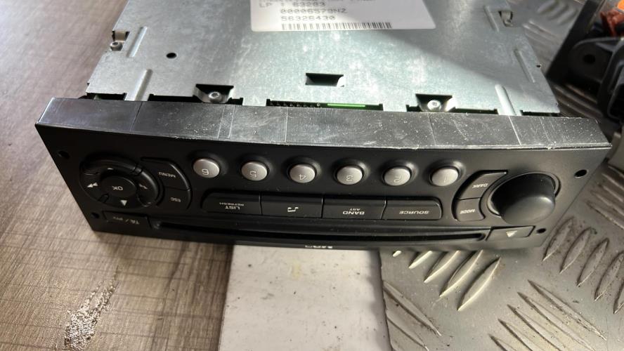 Autoradio d'origine CITROEN C4 1 PHASE 1 COUPE Diesel - Image 1