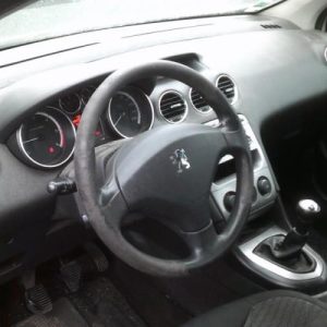 Autoradio d'origine PEUGEOT 308 1 SW PHASE 1 BREAK Diesel - Image 2