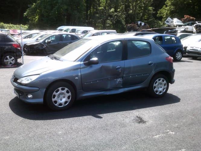 Autoradio d'origine PEUGEOT 206 PHASE 2 Diesel - Image 7