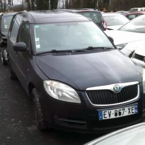 Autoradio d'origine SKODA ROOMSTER PHASE 1 Diesel - Image 2