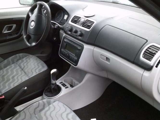 Autoradio d'origine SKODA ROOMSTER PHASE 1 Diesel - Image 6