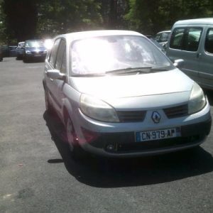 Autoradio d'origine RENAULT GRAND SCENIC 2 PHASE 1 Diesel - Image 2