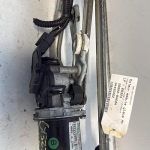 Moteur essuie glace avant NISSAN JUKE 1 PHASE 2 Essence - Image 2