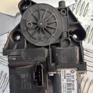 Moteur leve vitre avant droit RENAULT MEGANE 3 PHASE 1 Diesel - Image 1