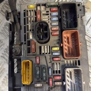 Boitier servitude moteur (BSM) PEUGEOT 308 1 PHASE 1 Diesel - Image 1