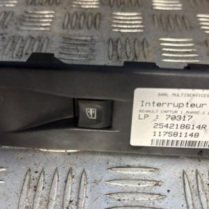 Interrupteur de leve vitre avant droit RENAULT CAPTUR 1 PHASE 1 Essence - Image 1