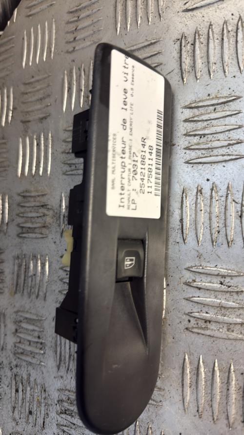 Interrupteur de leve vitre avant droit RENAULT CAPTUR 1 PHASE 1 Essence - Image 4