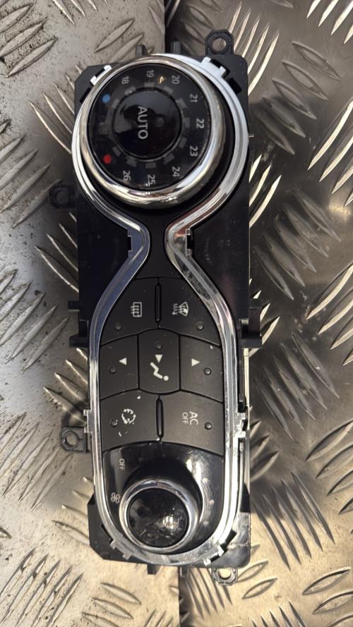 Commande chauffage RENAULT CAPTUR 1 PHASE 1 Essence - Image 3