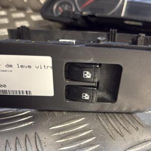 Interrupteur de leve vitre avant gauche CHEVROLET AVEO 1 Essence - Image 1