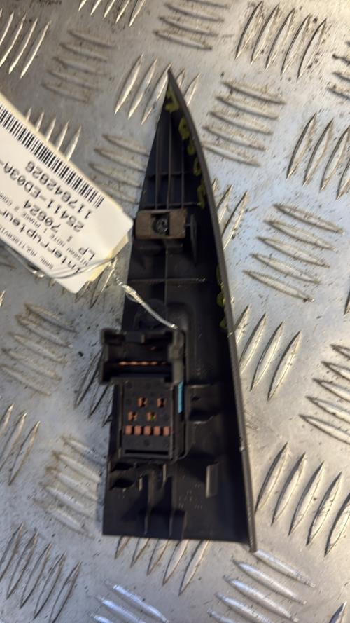 Interrupteur de leve vitre arriere droit NISSAN NOTE 1 PHASE 2 Diesel - Image 2