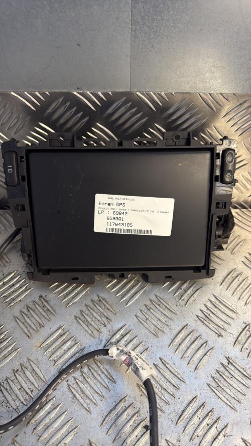 Ecran GPS PEUGEOT 308 1 PHASE 1 CABRIOLET Diesel - Image 1